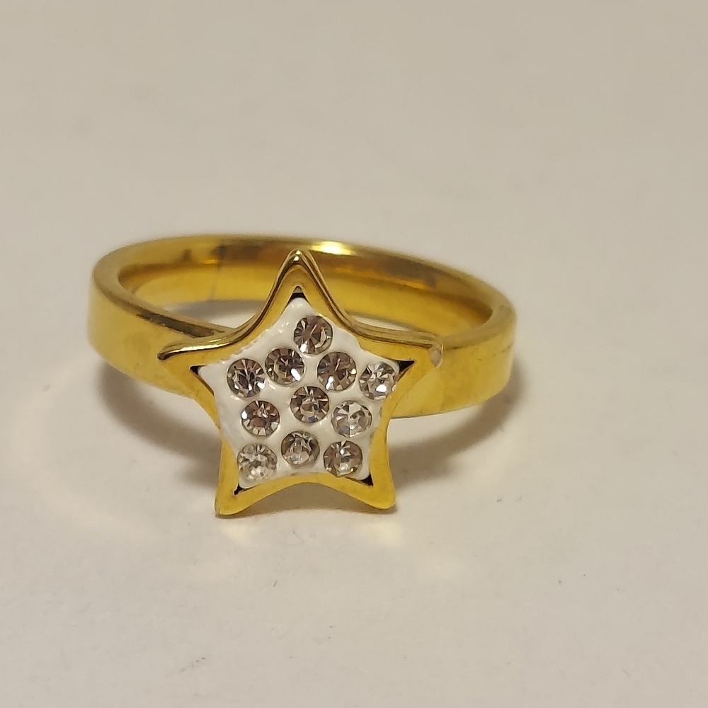 Gold Tone Rhinestone White Star Ring Sz 8.25 Fashion Jewelry Celestial